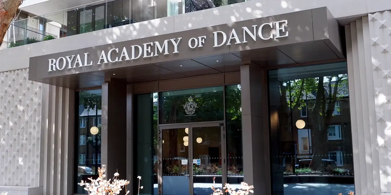 Front of Royal Academy of Dance building